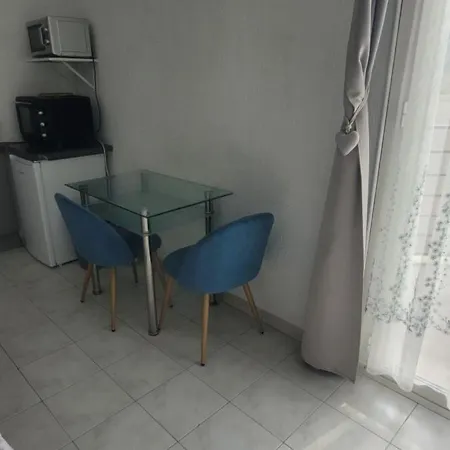 Centre Proche Διαμέρισμα
